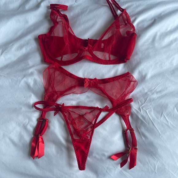 Ensemble Lingerie Agent Provocateur Dioni - Noir Et Or - Balconnet 34D - Neuf Sans étiquettes